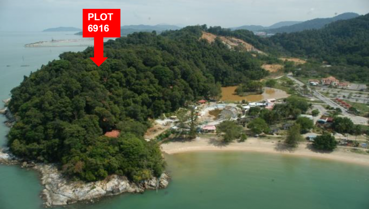 Seaside land suitable for resort residential development ...